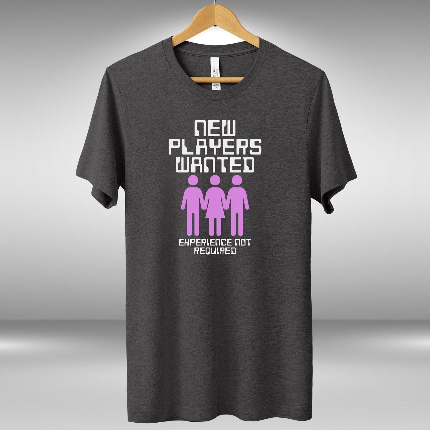 a t - shirt with the words new players wanted on it