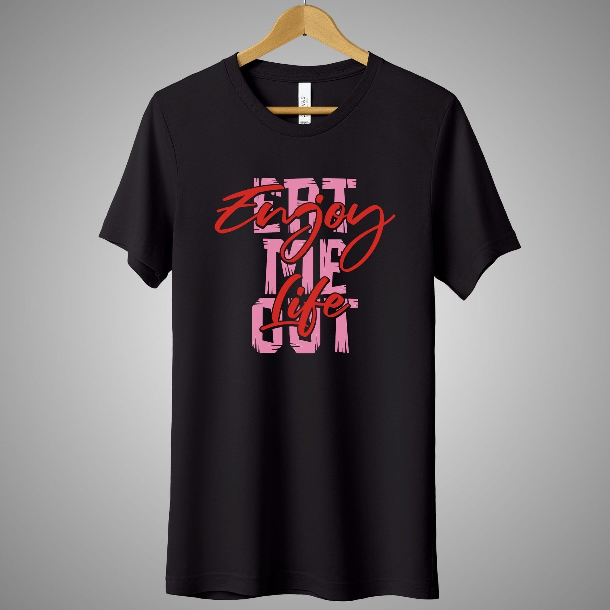 a black t - shirt with the words get to the court printed on it